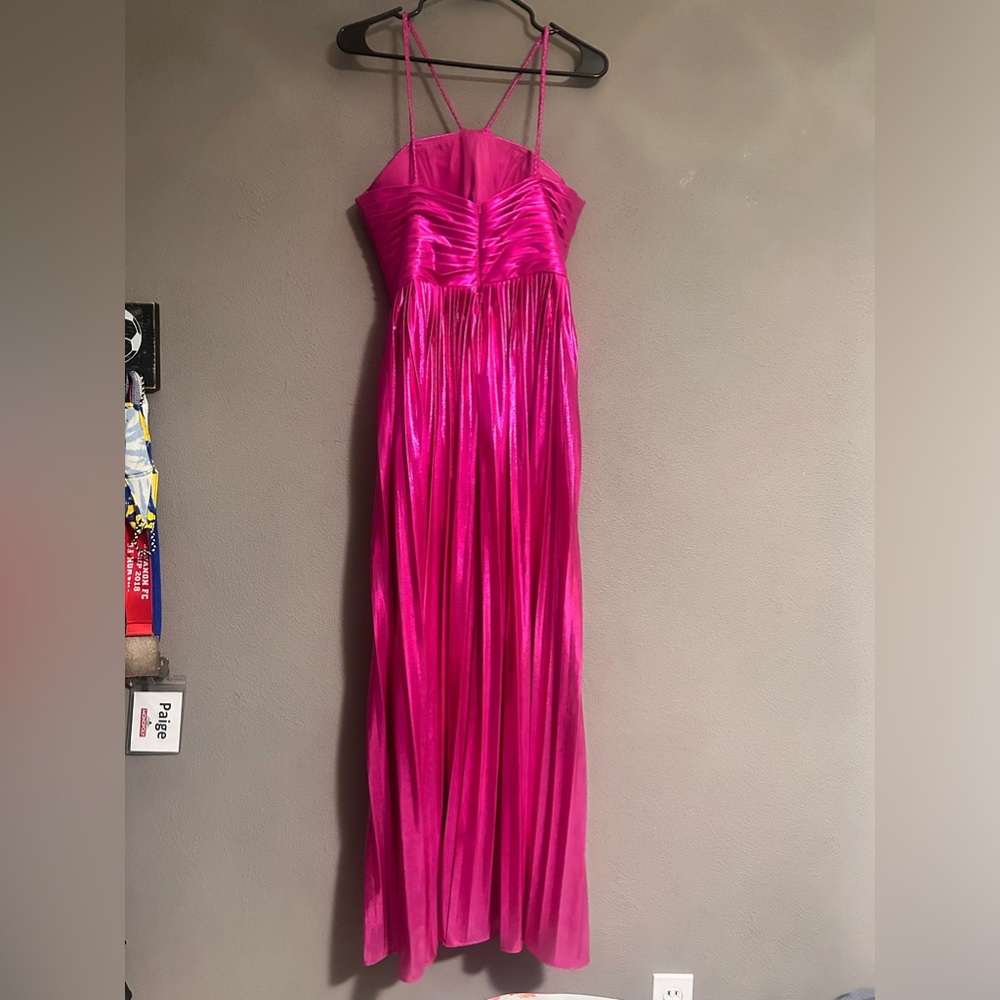 PROM DRESS - Picture 3 of 5